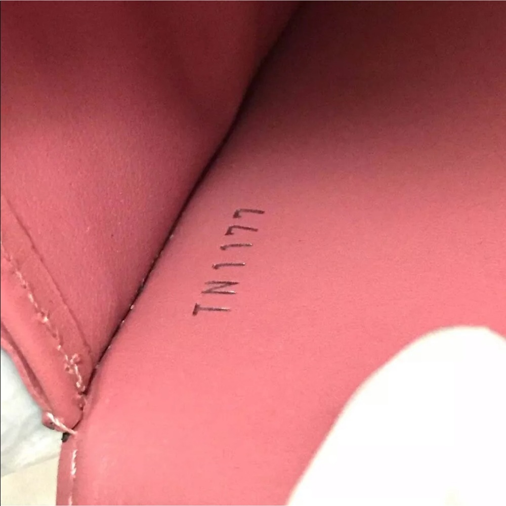 CERTIFIED AUTHENTIC LV Porte. Twist Wallet - Picture 8 of 8